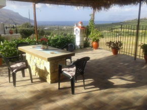 Отель Gramvousa's Filoxenia Apartment  Kissamos
